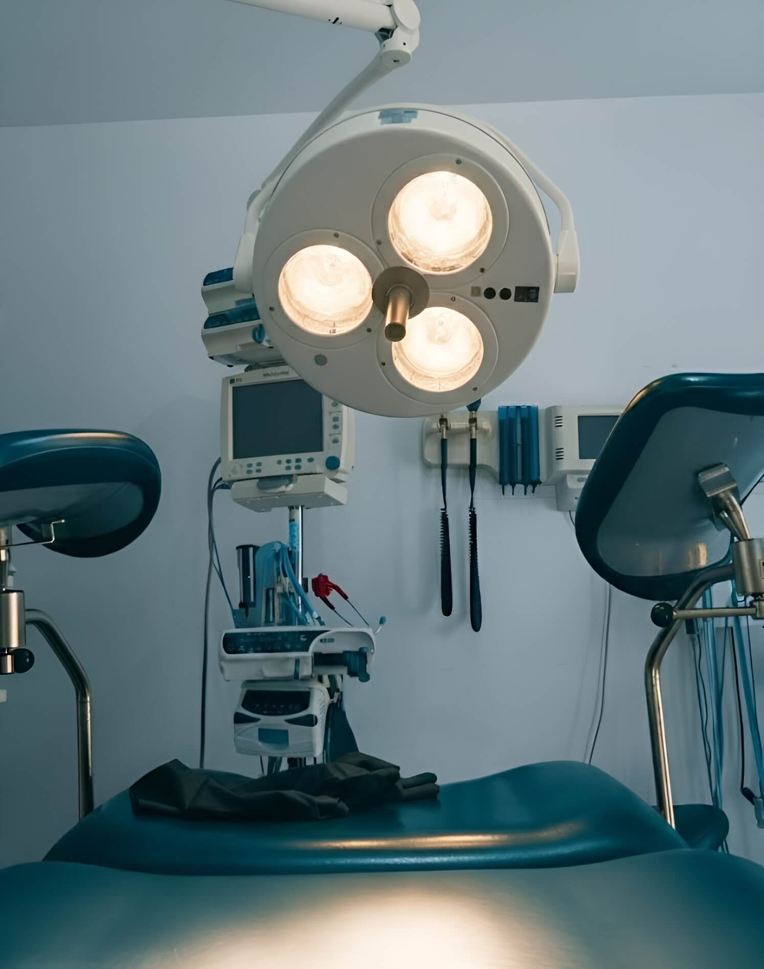 the clinic belgica amara clinic fetmedical elite fetmed experience bdsm medical MedicalFemdom belgium bdsmclinic